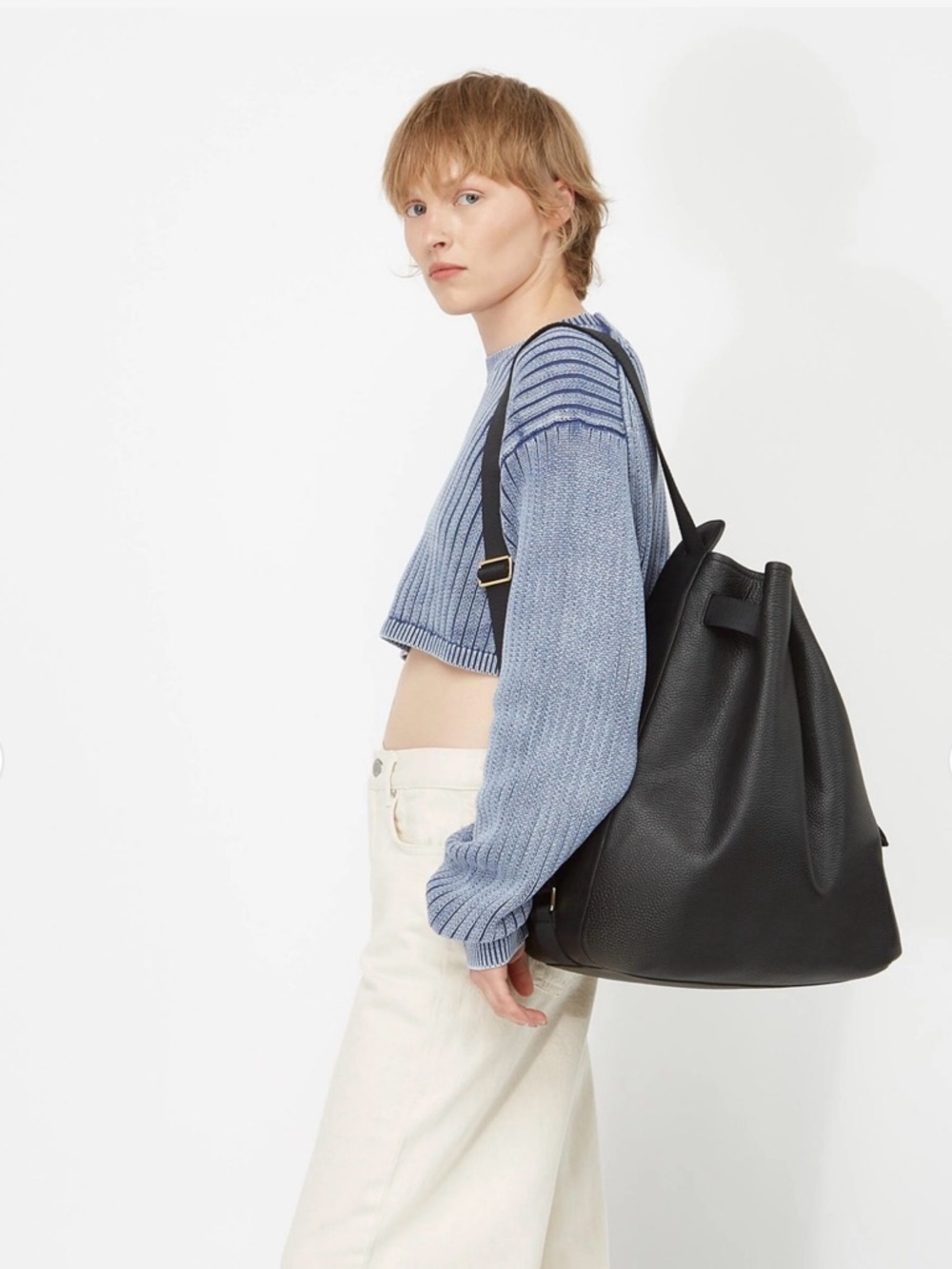 Ecco Sail Bag Full Size Black Leather Bag - Women's Shoulder Bag - Picture 4 of 10